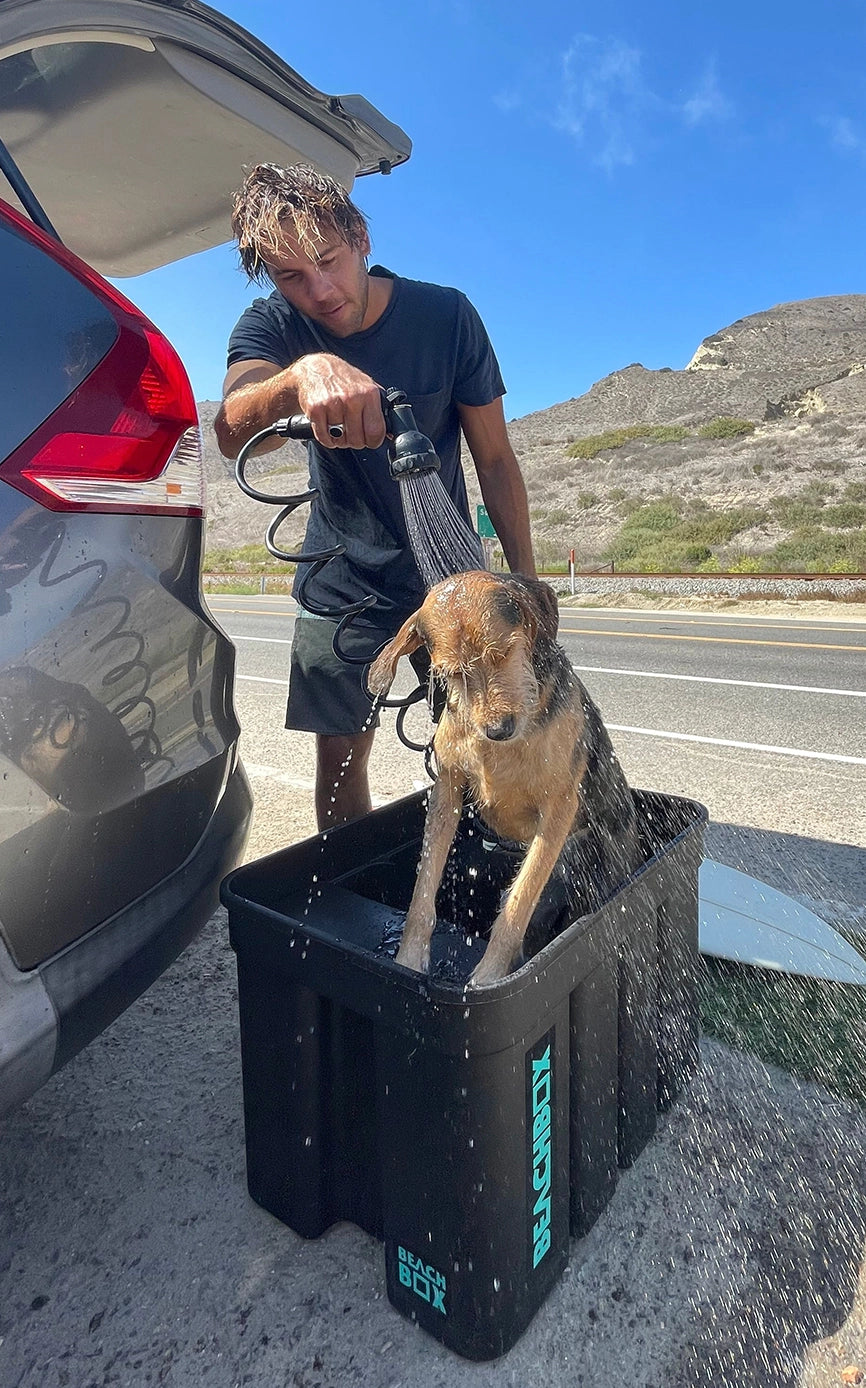 DogWeb BeachBox Shower Tank